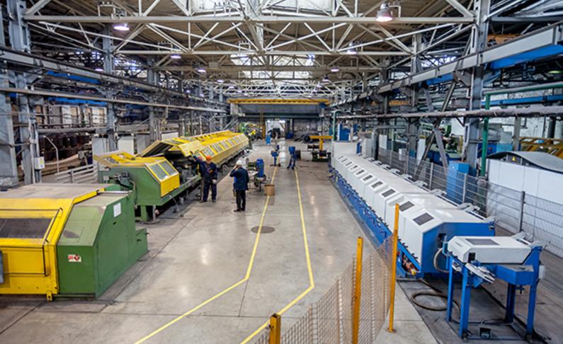 В ОАО «ММК-МЕТИЗ» введены в эксплуатацию два новых волочильных стана производства фирмы «Italmec» (Польша). 