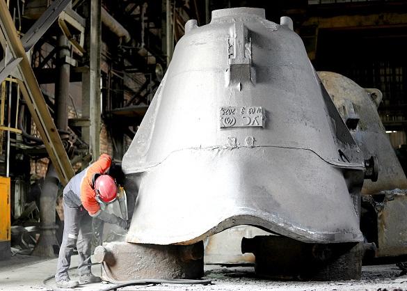 На Уральской Стали освоили изготовление ковшей для цветмета